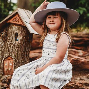🌸 Lavender Felt Hat - Perfect for Spring 🌸